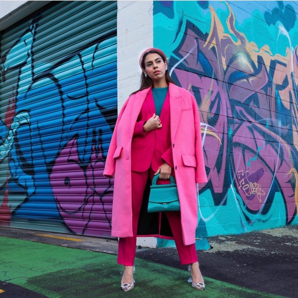 Zara Set - Fuchsia Straight Cut Pocket Blazer & The Low Rise Flare Pants - Picture 4 of 17